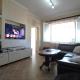2bd Apt w Private Pool and City View Keka, Bar - Photo 9