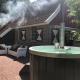 De Brittenburg 4-persoons, finse sauna, hottub, sunshower, grote zonnige omheinde tuin, wifi en huisdier vriendelijk, Lievelde