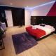 Red Room - Olympe Suites & Spa Lille, Croix, Roubaix - Fotografie 4