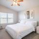 VILLA VERBENA - Sleek 3 BD in Pekin, Pekin (Foto 2)