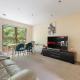 Canada Water Entire One-Bedroom Apartment, Londra - Foto 7