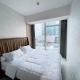 1 br apartment at Kensington Royal Suites with pool and gym Jakarta - Fotografie 9