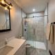 2BR 1 king 1 Queen with parking 3 GBPS internet, Kitchener (foto 8)