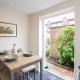 Quaint 3 bed Cottage in central Dorking with parking, Dorking (foto 3)