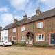Quaint 3 bed Cottage in central Dorking with parking, Dorking (foto 5)