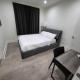 Social House with King bed with 2 car garage parking!, Oak Cliff (zdjęcie 2)