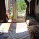 Homey Budget Bedroom, Amsterdam (photo 5)