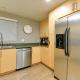Wake Up to Spectacular Marina Views in this 2 Bedroom Condo, Los Angeles - Foto 4