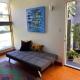 Lovely one bedroom guest house in Encino village, Los Angeles - Photo 4