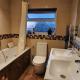 6 Bedroom Spacious villa, Free Parking, Byfleet (fotografie 10)
