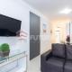 Belo apartamento 03 dormitórios a poucos metros do mar em Bombas LA050E, Bombinhas - Fotografie 1