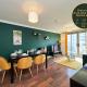 Cosy Emerald Suite - Two Story Duplex Apartment - Balcony - Contractors - Family - City Centre - Broadway Plaza - Five Ways - Sleeps 6, Birmingham - Foto 2