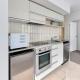 Pool-bikes-escooter! 2bed central, Окленд - Фото 7