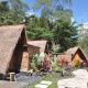 Triangular house and hot spring Kubupenlokan - Foto 9