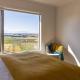 Modern and spacious with river and vineyard views, Kereru - Fotografie 9
