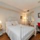 Spacious 2 Bedroom plus Den, 2 Bath, Sleeps 5 with Balcony and Lakeview Downtown Toronto Condo, Toronto (photo 10)