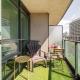 Spacious 2 Bedroom plus Den, 2 Bath, Sleeps 5 with Balcony and Lakeview Downtown Toronto Condo, Toronto (photo 7)