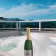 Cobertura com jacuzzi em Ubatuba, Ubatuba - Foto 1