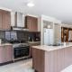 Elegant 4BR Villa with 3 Living Rooms in PointCook, Point Cook (fotografie 5)