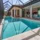 Waterfront Luxury, Heated Saltwater Pool & Spa, Dock, Tiki, Kayaks - Villa Tarpon Time - Roelens Cape Coral - Foto 3
