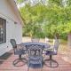 Rural Spiro Getaway with Private Deck!, Pocola (fotografie 2)