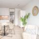 4-Person Apartment by Ostend Beach With Parking, Ostenda (foto 5)