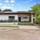 CU7 Beach Home Oasis with Private Pool and Guest House, Barco Quebrado (foto 10)
