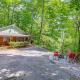 Cabin with Hot Tub, Near Smoky Mountains Natl Park!, Whittier