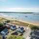 Across from Mayo Beach walk to downtown, Wellfleet - Fotografie 1