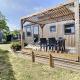 Tiny House bois avec terrasse, piscine, wifi, animaux admis, parking - 200m de la plage - FR-1-361A-88, Jullouville-les-Pins (fotografie 2)