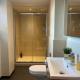 Charming 1 BR apt in town centre, Chertsey (fotografie 9)