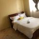Mt zion penthouse, Lake View Estate - 写真 1