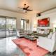 Luxe Couples Retreat w/ Pool & Outdoor Kitchen!, Phoenix (zdjęcie 9)