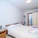Apartments Zarac - One Bedroom Apartment with Terrace, Zaton (foto 4)