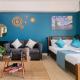 LUXX BGC Venice, Manille - Photo 6