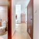 Cool Dubai Stay Stunning Marina View Apartment, Dubái - Foto 9