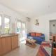 Bertie's Lodge - Comfort One Bedroom Apartment with Balcony and Sea View A3, Smokvica - Fotografie 1