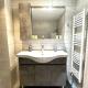 Tide and Tonic spacious 1bd apartment with extra Loft Style Sleeping Area, Paleo Faliro, Athen - Foto 6