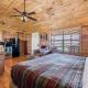 Enchanted Rockview Cabins, Crabapple (photo 9)