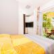 Villa Stil - One Bedroom Apartment with Balcony and Sea View 104 Luxsor, Trogir (Traù) (foto 9)