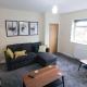 Cosy Modern 3 Bedroom House in Bradford City Wibsey - Photo 3