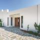 Beachfront Villa Atalandia with Heated Pool, Gym, BBQ & Office, Goúdhouros (Foto 10)