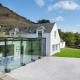 Secluded Luxury Off-Grid Hideaway with Apartment, Selkirk