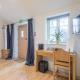 King Deluxe Ensuite with Courtyard View - Hawking Cambridge - Fotografie 2