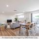 Modern Retreat - Near CBD, 4BR Comfort, Dubbo - Fotografie 1