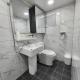 5mins to Jangseungbaegi station, 1mins to airport bus station, max 6pax, two bedrooms, Seúl - Foto 9