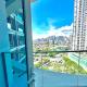Cosy 1BR Uptown BGC with Balcony and Swimming Pool, Manille - Photo 3