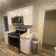Entire Tiny House with Large Yard Fenced In!, West Valley City (foto 3)