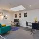 NEW! 3 Beds Apt - Family & Work Stays - FREE Parking Leeds - Fotografie 1