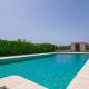 Tabou, villa con piscina en Selva - Photo 7